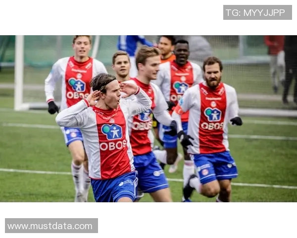 罗森博格与奥斯的精彩对决揭示了挪超联赛的激烈竞争与战术博弈